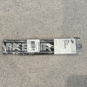 Nike Black and White Headband